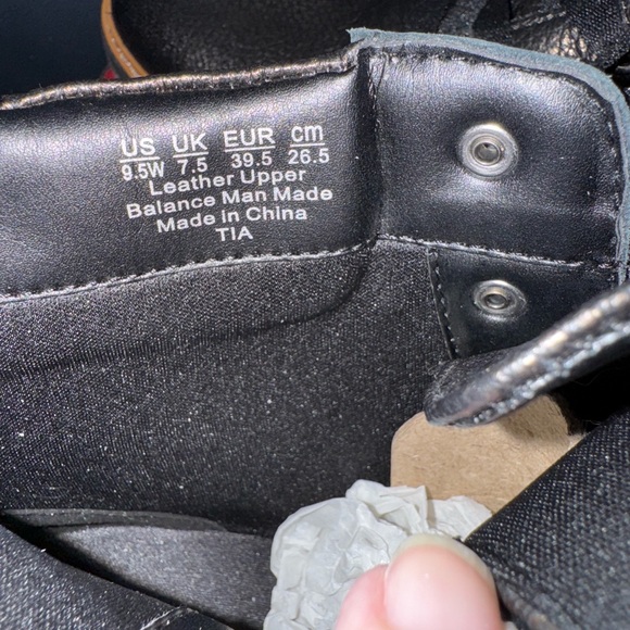 Naturalizer Tia water repellent bronze boots
Wide width
NIB - Picture 7 of 9